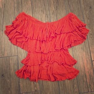 Ruffle on or off the shoulder adjustable top!